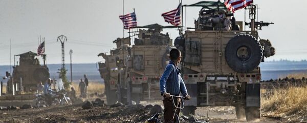 Suriye  - ABD askerleri -  ABD askeri araçları  - Sputnik Türkiye