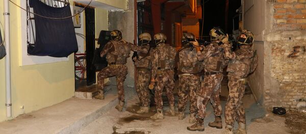 Adana'da IŞİD operasyonu - Sputnik Türkiye