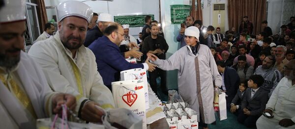 Diyanet İşleri Başkanlığı (DİB) tarafından, Suriye'nin Afrin bölgesinde açılan hafızlık kursu ilk mezunlarını verdi - Sputnik Türkiye