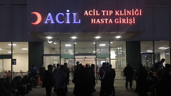 Sultangazi'de yedikleri yemekten zehirlendikleri gerekçesiyle hastaneye başvuran 53 kişi, tedavilerinin ardından taburcu edildi.  - Sputnik Türkiye