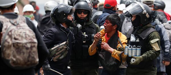 Bolivya'da Morales destekçilerine sert müdahale - Sputnik Türkiye