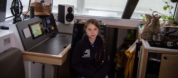 ABD'de bulunan Greta Thunberg, uluslararası iklim görüşmelerinin gerçekleşeceği Madrid'e doğru yola çıktı. - Sputnik Türkiye