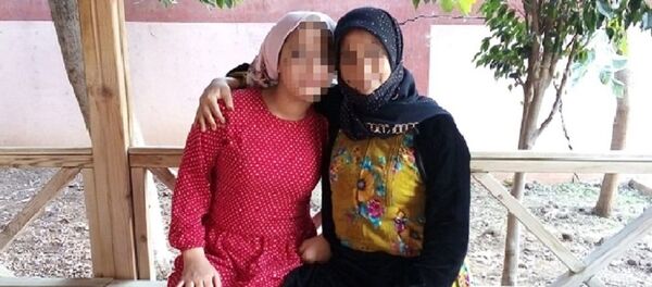 Kızı istismar edilen anne - Sputnik Türkiye