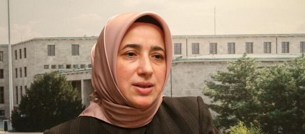 Özlem Zengin - Sputnik Türkiye