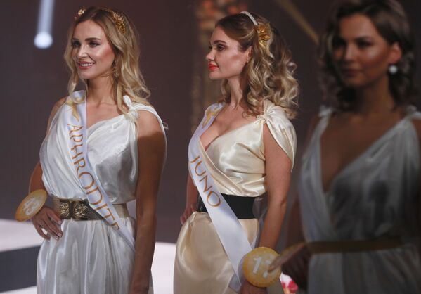 Moskova'da Miss Fashion 2019 Kainat Tanrıçası Uluslararası Güzellik Yarışması - Sputnik Türkiye