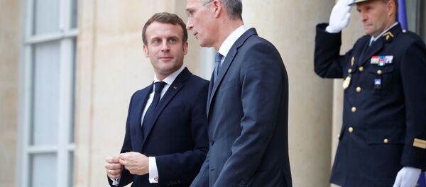 NATO Genel Sekreteri Stoltenberg, Paris'e giderek, 'ittifakın beyin ölümü' açıklaması için Fransa Cumhurbaşkanı Macron'dan açıklama talep etti. - Sputnik Türkiye