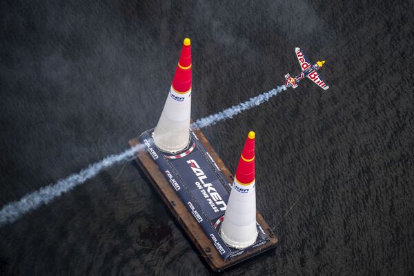 Yarışmalarda Red Bull kamerasına yansıyan etkileyici anlar - Sputnik Türkiye