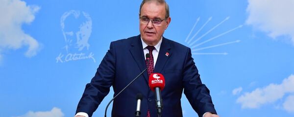 Faik Öztrak - Sputnik Türkiye