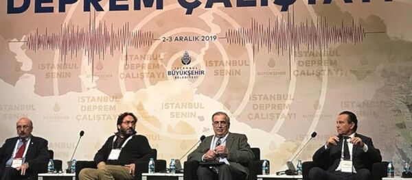 İstanbul'un deprem riski çalıştayda konuşuldu: Kuzey Anadolu Fayı büyük tehlike - Sputnik Türkiye