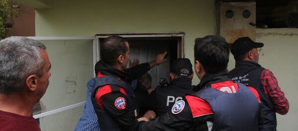 Adana, annesini rehin alan eski boksör Murat K. - Sputnik Türkiye