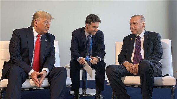Cumhurbaşkanı Recep Tayyip Erdoğan NATO liderler Zirvesi kapsamında ABD Başkanı Donald Trump’la bir araya geldi.  - Sputnik Türkiye