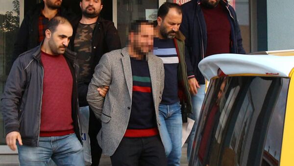 Kızlarına cinsel istismarda bulunan baba tutuklandı - Sputnik Türkiye