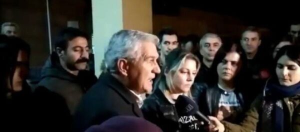 Oğuz Arda Sel'in dedesi: Cumhurbaşkanım torununu kucağına alıp seviyorsun. Benim torunum iki parçaydı - Sputnik Türkiye