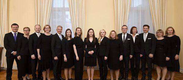 ‘Dünyanın en genç başbakanı’ Sanna Marin liderliğindeki Finlandiya’nın yeni hükümeti Meclis’te güvenoyu aldı. - Sputnik Türkiye