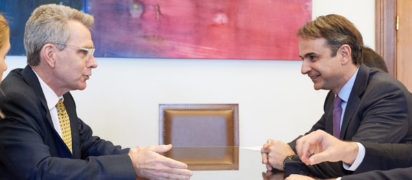 Kiriakos Miçotakis - Geofrey Pyatt Kiriakos Miçotakis - Geofrey Pyatt - Sputnik Türkiye