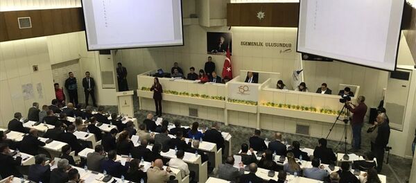 İzmir Büyükşehir Belediye Meclisi İzmir Büyükşehir Belediye Meclisi - Sputnik Türkiye