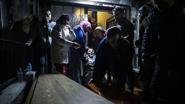Ankara'da Suriye uyruklu hamile kadın ile 3 yaşındaki kız çocuğu evde ölü bulundu - Sputnik Türkiye