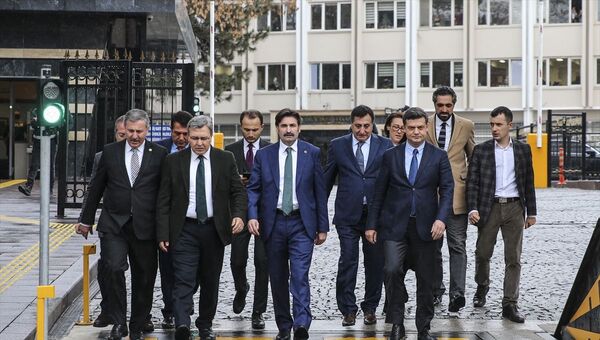 Ahmet Davutoğlu'nun ekibi, parti başvurusu, Selçuk Özdağ, Ayhan Sefer Üstün - Sputnik Türkiye