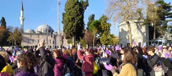 Las Tesis eylemi - Beşiktaş - Sputnik Türkiye