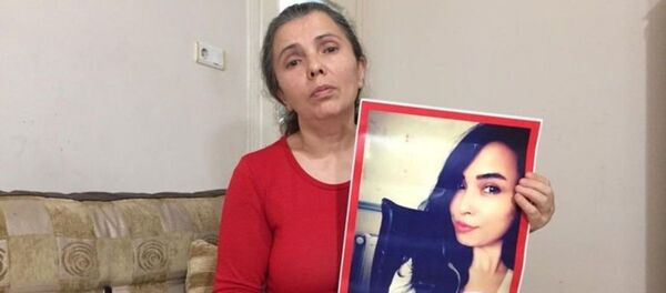 2018'de Sefaköy'de çalıştığı iş yerinin penceresinden düşerek ölen 26 yaşındaki Aysun Yıldırım - Sputnik Türkiye