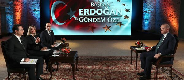 AK Parti Genel Başkanı ve Cumhurbaşkanı Recep Tayyip Erdoğan - Sputnik Türkiye
