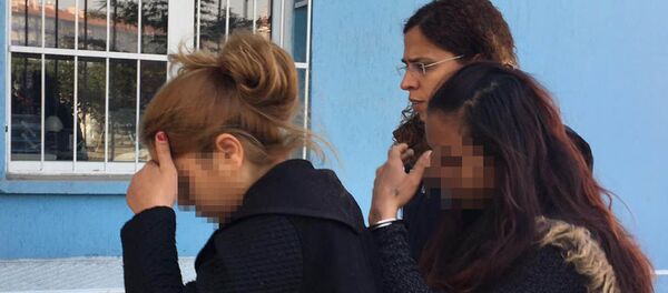 Hırsızlık şüphelileri minibüs beklerken yakalandı - Sputnik Türkiye