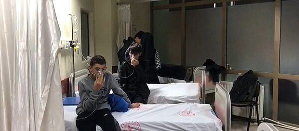 Bayburt’ta toplumsal olaylara müdahale eğitimi sırasında sıkılan biber gazı, yurtta kalan 29 lise öğrencisini hastanelik etti. - Sputnik Türkiye