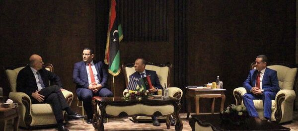 Yunanistan Dışişleri Bakanı Nikos Dendias, Libya Başbakanı Abdullah el Thani ve Dışişleri Bakanı Abdulhadi el-Havic ile görüştü - Sputnik Türkiye