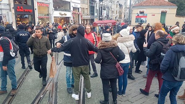 Taksim'de güvenlik önlemleri - Sputnik Türkiye