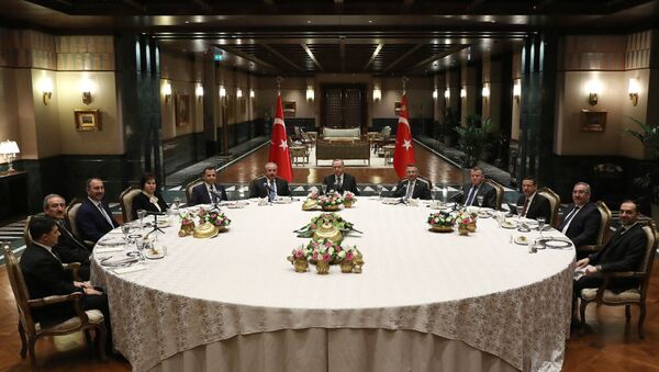 Cumhurbaşkanı Erdoğan’dan yasama, yürütme ve yargı temsilcilerine yemek - Sputnik Türkiye
