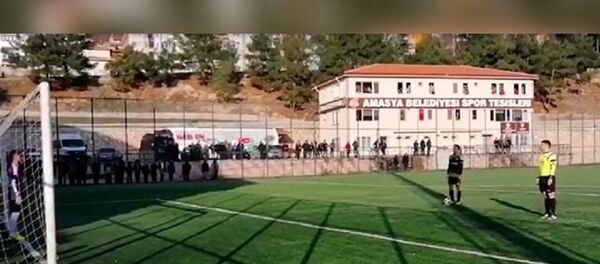 İstiklal Marşı okununca penaltı atışları durdu İstiklal Marşı okununca penaltı atışları durdu - Sputnik Türkiye