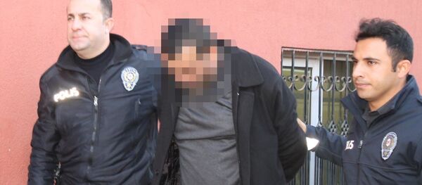 20 yıl boyunca babasının cinsel istismarına uğrayan kadın Twitter'da destek istedi - Sputnik Türkiye