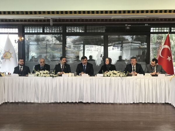 AK Partili Yılmaz’dan TürkAkım yorumu: Rusya’yla karşılıklı bağımlılık bölgeye ve ilişkilere istikrar getirecek  - Sputnik Türkiye