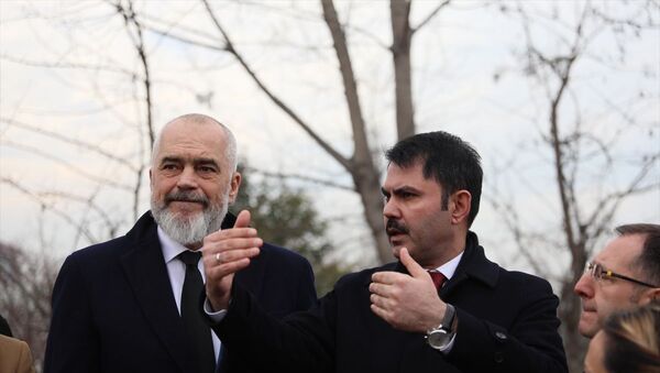 Çevre ve Şehircilik Bakanı Murat Kurum (sağda), Arnavutluk Başbakanı Edi Rama (solda) - Sputnik Türkiye