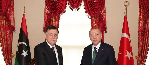 Cumhurbaşkanı Recep Tayyip Erdoğan- Libya Ulusal Mutabakat Hükümeti (UMH) Başkanlık Konseyi Başkanı Fayiz es Serrac - Sputnik Türkiye