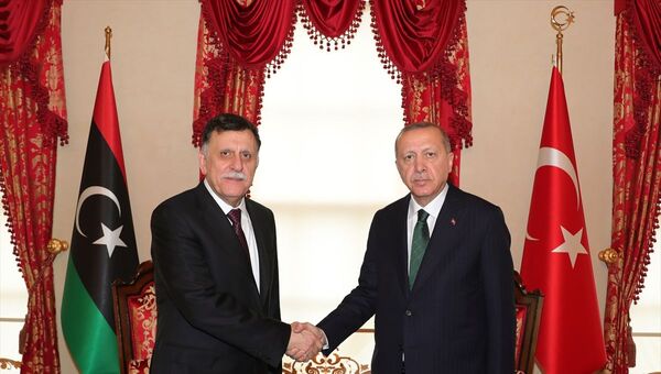 Cumhurbaşkanı Recep Tayyip Erdoğan- Libya Ulusal Mutabakat Hükümeti (UMH) Başkanlık Konseyi Başkanı Fayiz es Serrac - Sputnik Türkiye