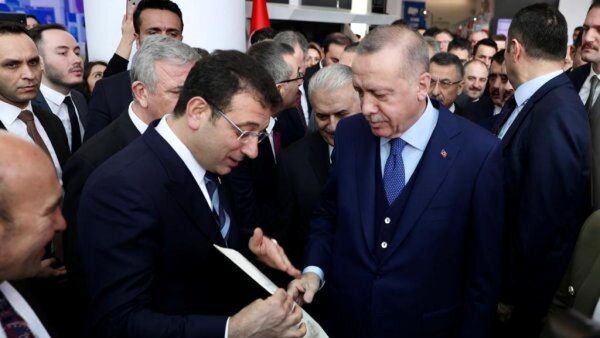 İstanbul Büyükşehir Belediye Başkanı Ekrem İmamoğlu'nun Cumhurbaşkanı Recep Tayyip Erdoğan - Sputnik Türkiye