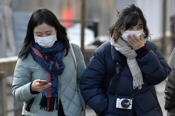 Güney Avrupa'da hava kirliliği OHAL'i: Dizel yasaklandı, maske takıldı, 'Evde oturun ya da dağa çıkın' çağrısı yapıldı  - Sputnik Türkiye