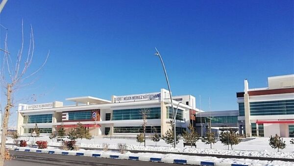 Van Yüzüncü Yıl Üniversitesi’nde 6 yıl önce yapımına başlanan Ferit Melen Kütüphanesi  - Sputnik Türkiye