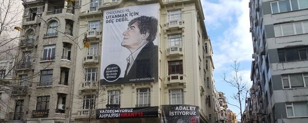 Gazeteci Hrant Dink öldürülüşünün 13’üncü yılında anıldı.  - Sputnik Türkiye
