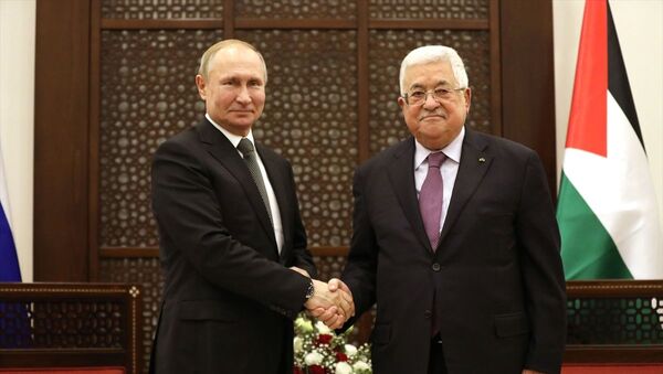 Filistin Devlet Başkanı Mahmud Abbas, Batı Şeria'nın Beytüllahim kentine gelen Rusya Devlet Başkanı Vladimir Putin ile Başkanlık Sarayı'nda bir araya geldi. - Sputnik Türkiye