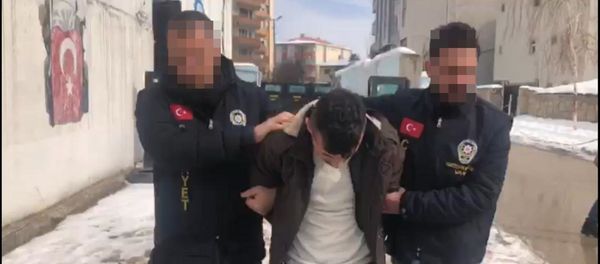 150 lira için arkadaşını öldürdü - Sputnik Türkiye