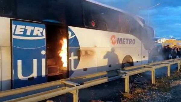 Metro Turizm'e ait yolcu otobüsü - Sputnik Türkiye