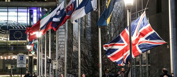 İngiltere bayrakları, Brüksel'deki AB kurumlarından indirildi - Sputnik Türkiye