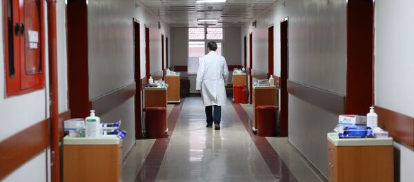 Sağlık Bakanlığı, Çin’den tahliye edilerek Türkiye'ye getirilen 42 kişi için Dr. Zekai Tahir Burak Hastanesi'nde hazırlanan odaların görüntülerini paylaştı. - Sputnik Türkiye
