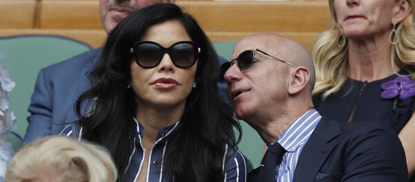 jeff Bezos ve sevgilisi Lauren Sanchez - Sputnik Türkiye