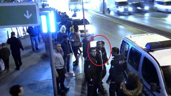 Metrobüste taciz iddiası, gözaltı, Hicham D. - Sputnik Türkiye
