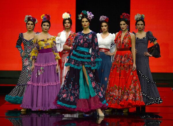 Sevilla'da Uluslararası Flamenko Moda Şovu - Sputnik Türkiye