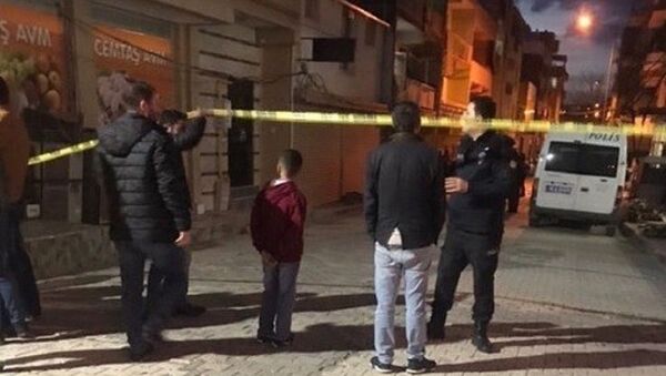 İzmir'de Suriyeli hamile kadın ve oğlu evlerinde ölü bulundu - Sputnik Türkiye