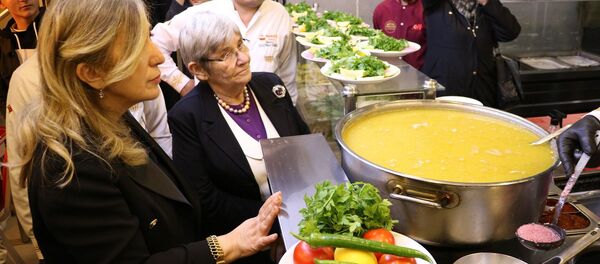 Canan Karatay - Sputnik Türkiye